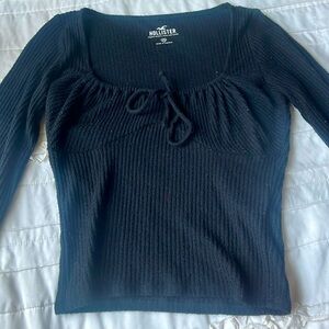 black hollister crop top xs